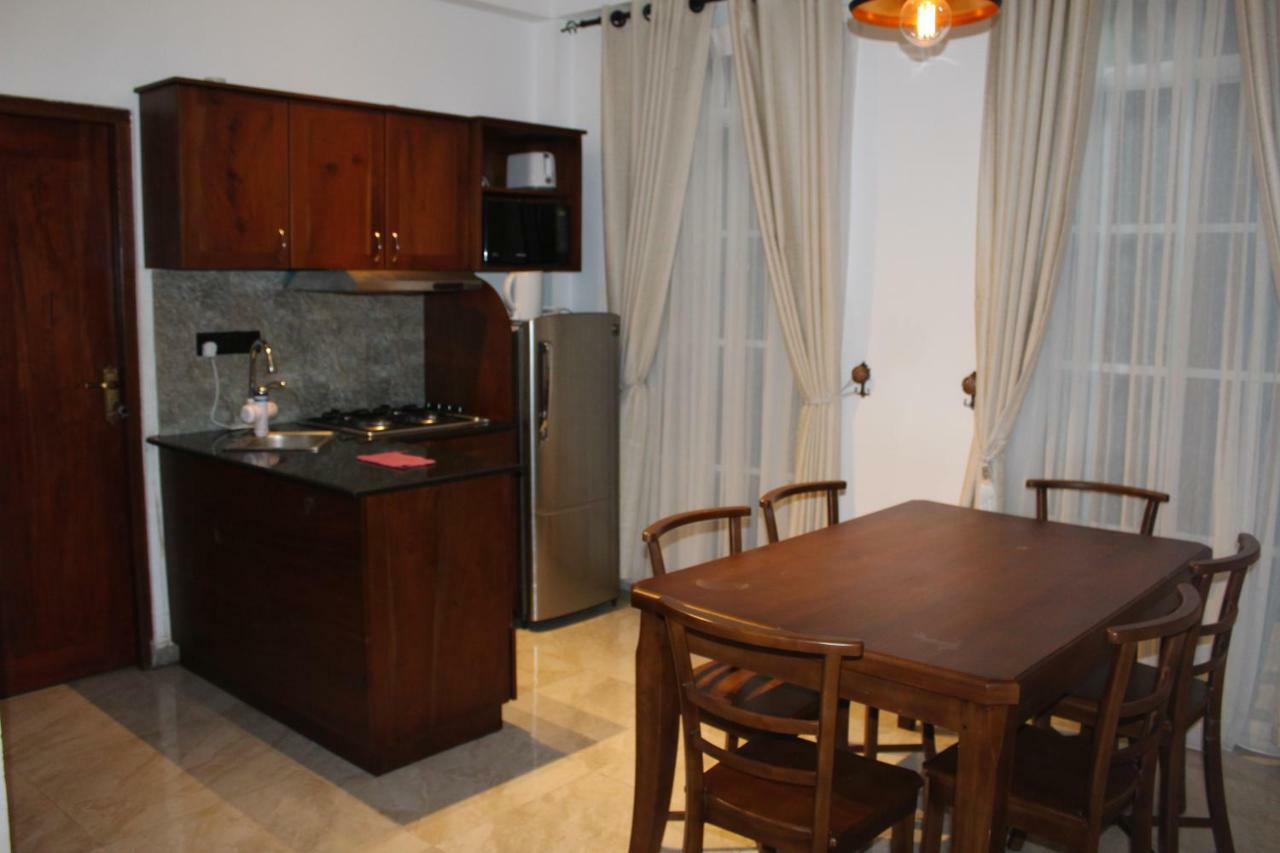 Regal Rose Luxury Holiday Apartments Нувара-Элия Экстерьер фото
