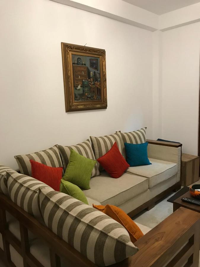 Regal Rose Luxury Holiday Apartments Нувара-Элия Экстерьер фото